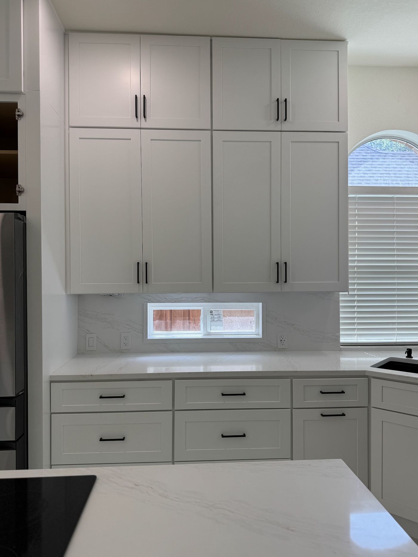 Quartz vs. Granite Countertops: Which Is Right for Your Kitchen?