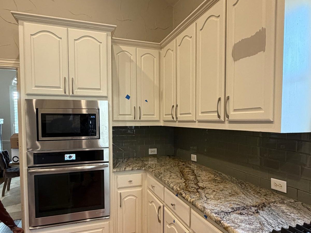 Cabinet Refacing vs. Replacing vs. Painting: Which Should You Choose?
